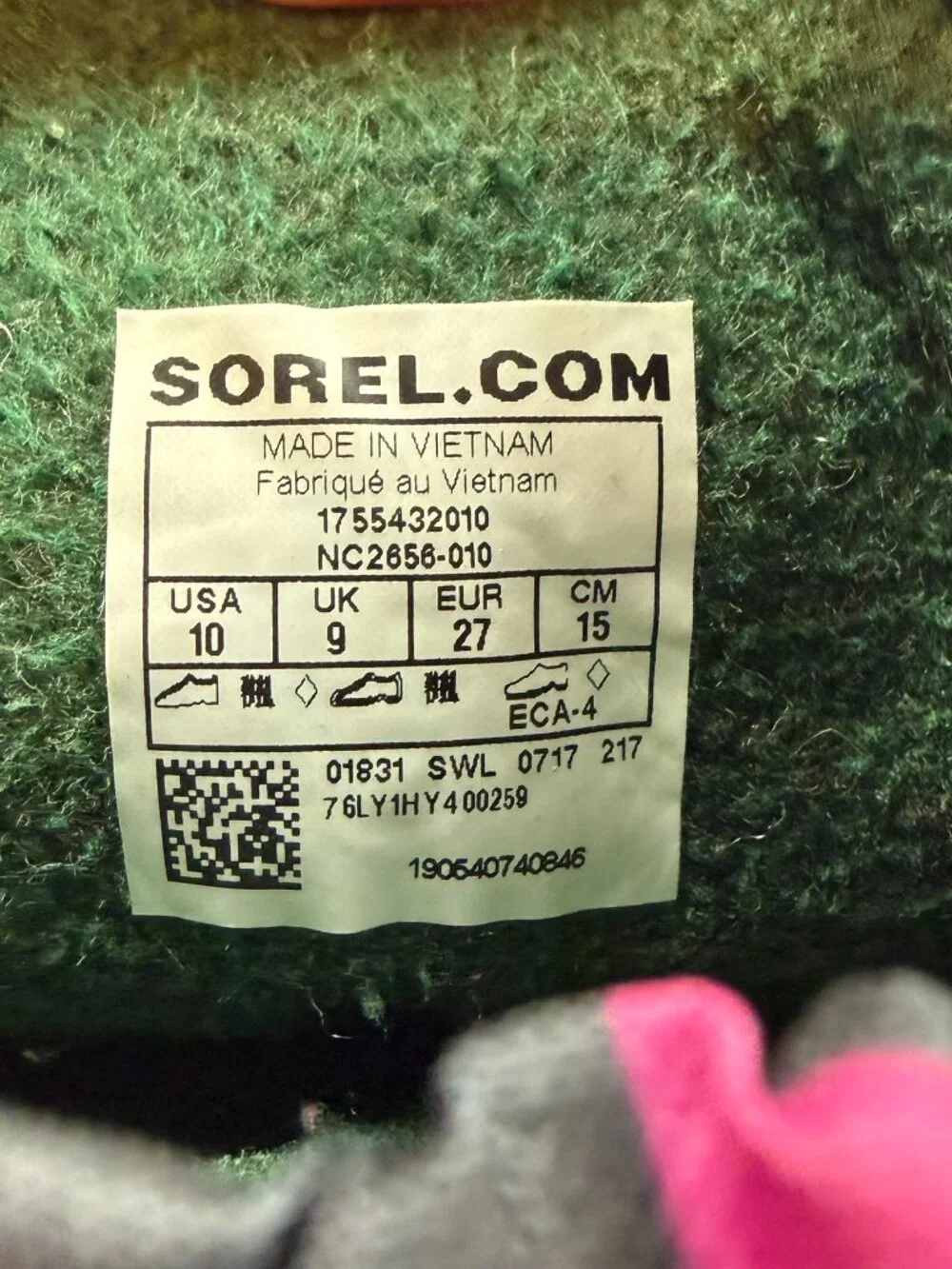 Sorel Little Girls Snow Boots in Black With a Purple & Pink Triangles Size 10